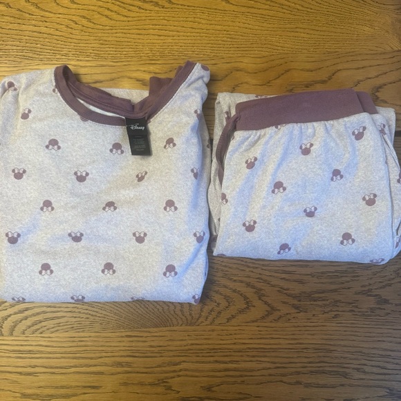 Disney Lavender Minnie Mouse Pajama Set Womens - Picture 6 of 14